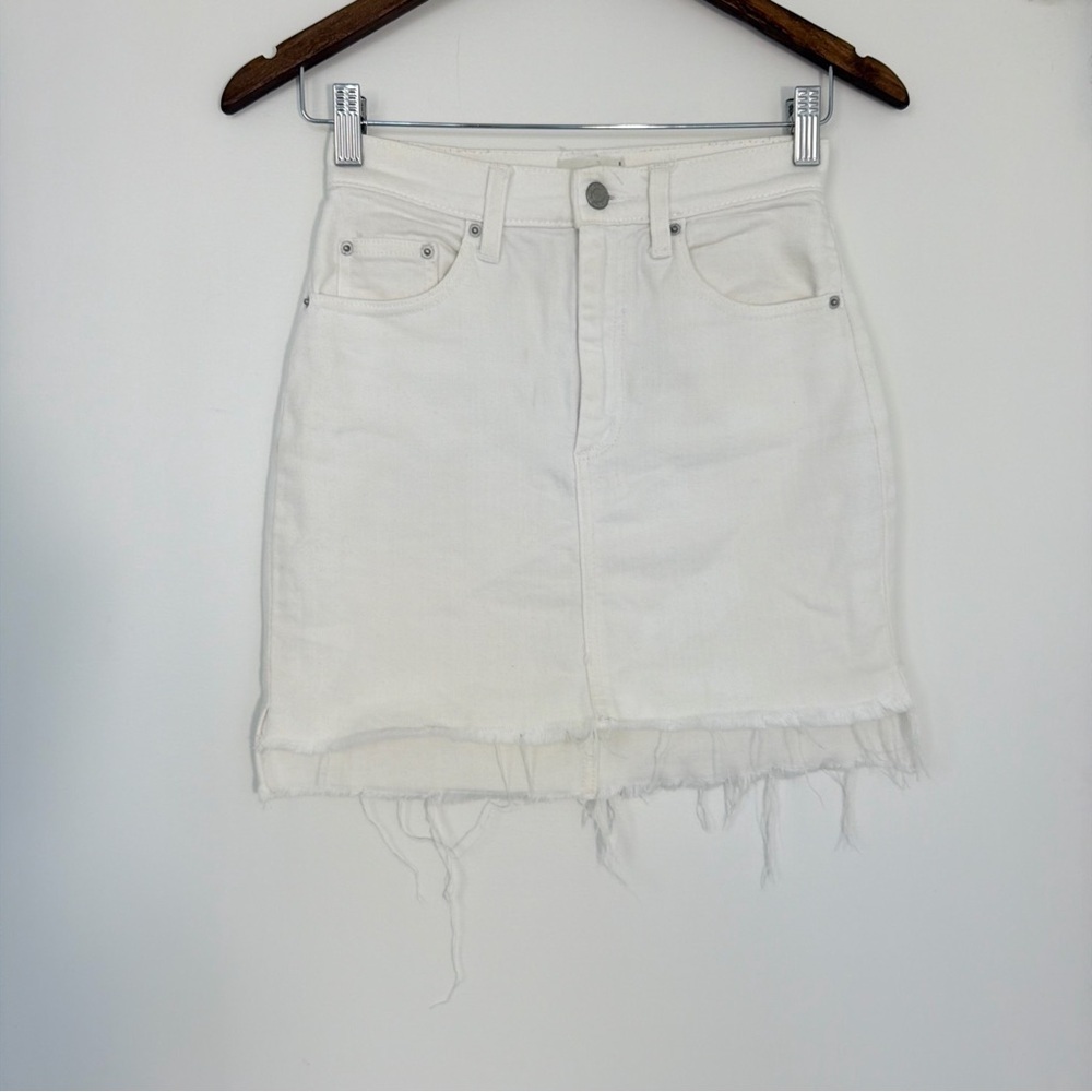 Aritzia Wilfred white  Frayed Mini Skirt